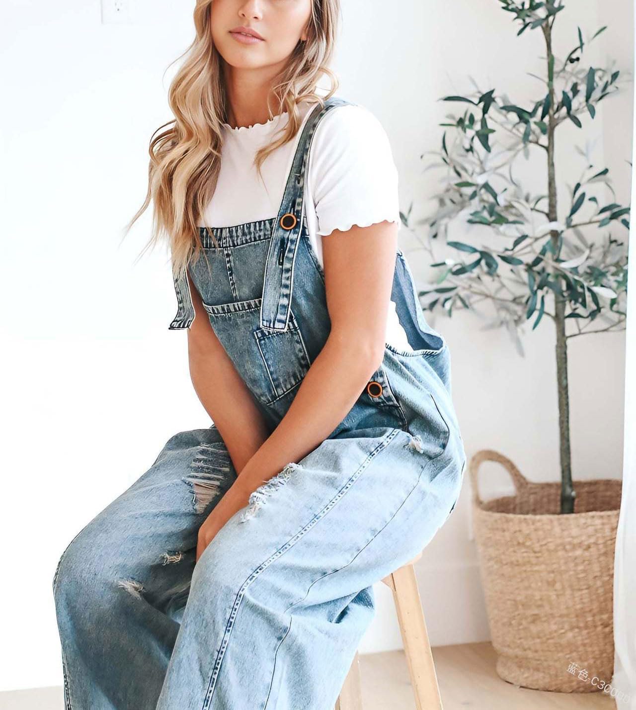 Low - Key Luxury Denim Bib Jumpsuit 👖 – Button - Down Design for Effortless Sophistication