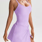 👗【Zeitlich begrenztes Angebot – 50% Rabatt】🏃 Damen Sport-Tank mit integrierter Shorts – ärmellos, Slim-Fit, knielang – perfekt für Golf, Yoga & aktive Tage. 🔥✨