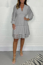 Final party! 💖 Vintage V-neck hollow lace white dress, stunning finale with a 56% discount.