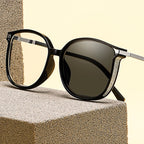 Photochromic Reading Glasses with Glitter Frame