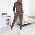 Women's Hooded Tracksuit Set: Effortless Style ✨, Super Comfy for Lounging & Outings 👟
