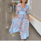 🌸 Small vintage florals are covered in chiffon, and the skirt ripples like waves when the breeze blows