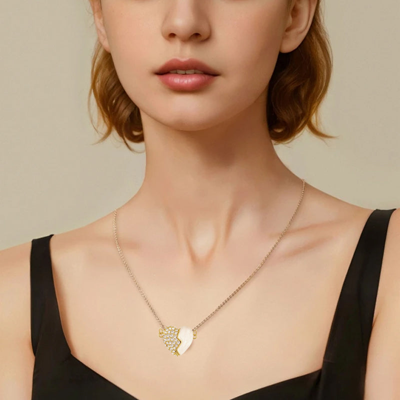 ✨ 2025 New Couple Necklace📿💖Premium Gold Diamond Magnetic Heart Necklace
