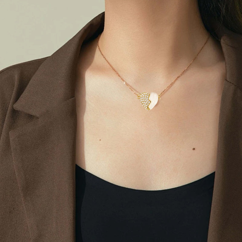 ✨ 2025 New Couple Necklace📿💖Premium Gold Diamond Magnetic Heart Necklace