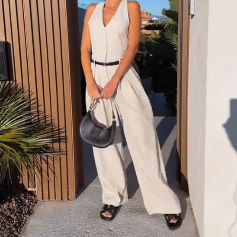 🩷Women's halter neck jumpsuit with deep V-neck and wide legs🌸