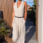 🩷Women's halter neck jumpsuit with deep V-neck and wide legs🌸