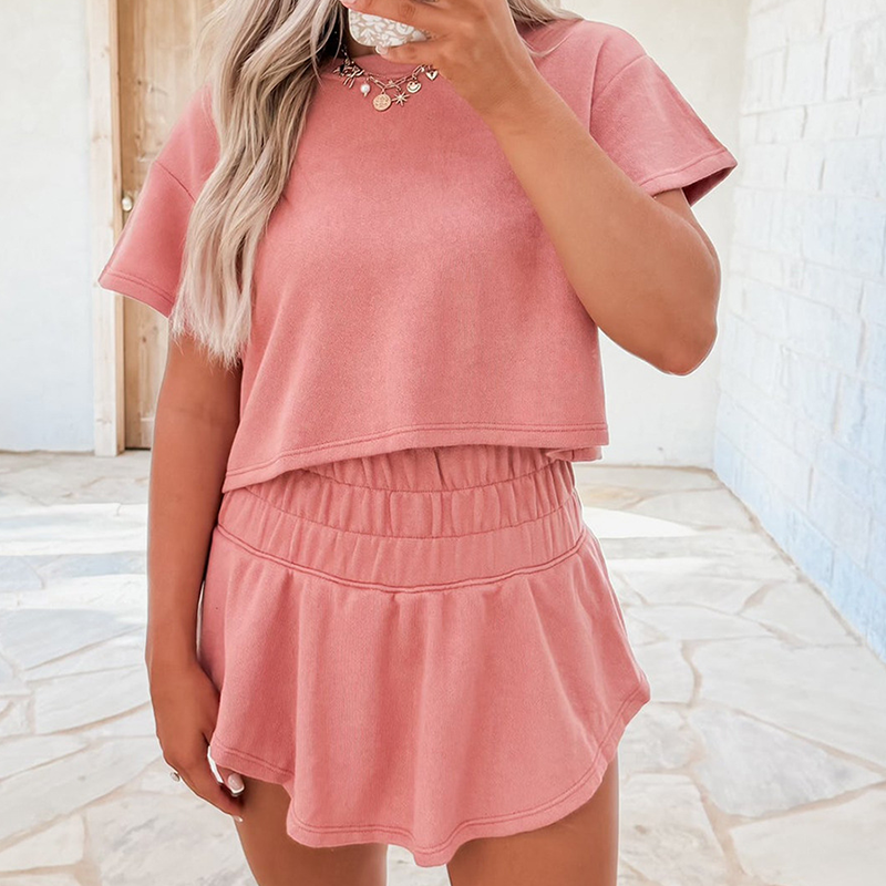 🛍️ Casual T-shirt × skirt two-piece set, casual and chic one-click get!