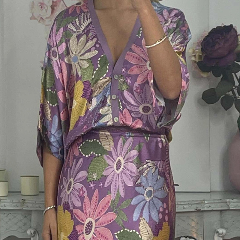 🎊 2025 New Luxury Outfits! Hand-embroidered V-neck silk maxi dress, limited sale 👑