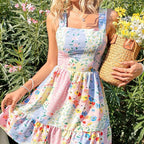 🌸 Romance blooms! A floral-print sleeveless mini skirt for a summery elegance 👗