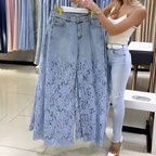 🌸 The lace splicing is absolutely stunning! Summer fashion denim, walking with the wind 💃