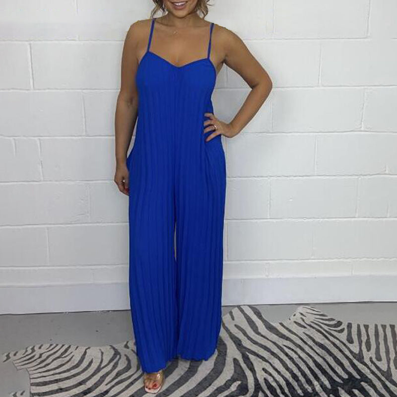 Spaghetti straps × pleated texture, and loose jumpsuits unlock the "slack and spicy". 💃👖