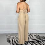 Spaghetti straps × pleated texture, and loose jumpsuits unlock the "slack and spicy". 💃👖