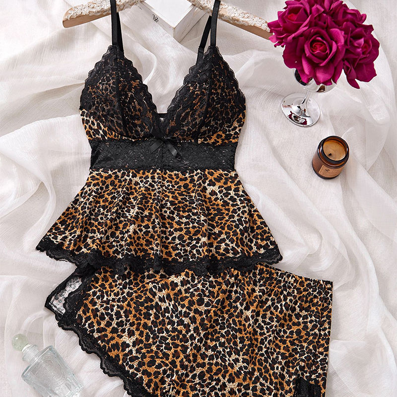 🎉Summer Hot Sale💕Lace Trimmed V-Neck Camisole & Shorts Sleepwear Set