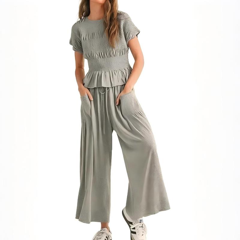 👩‍💼Women’s Pleated Top & Wide-Leg Pants Set – Perfect for Office & Casual Occasions🌟