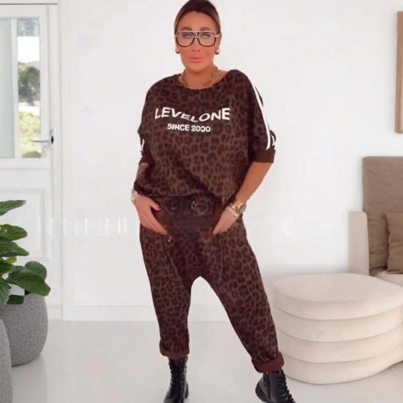 🐆 Women's Chic Leopard Print Co-ord Set – Versatile for Daily & Party Looks