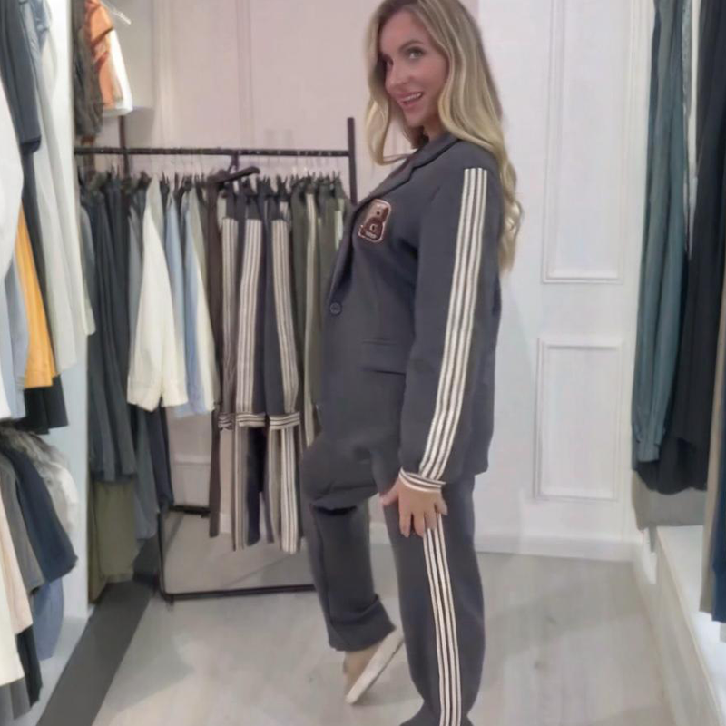 👖 Fashion Side Striped Blazer & Pants 2-Pieces Set – High-Waisted Pants, Tailored Blazer, Flattering for All Body Types & Occasions