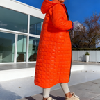 🎀 Elegant Long Quilted Hooded Down Coat – Slim Waist Design, Warm & Stylish, Elevate Winter Outfits!