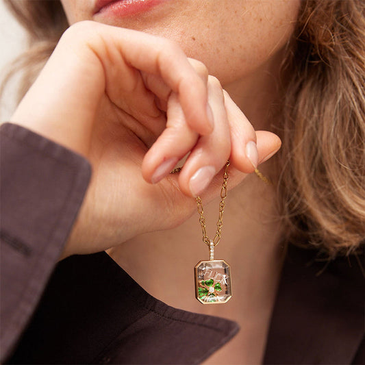 ✨18K Gold DIY Vintage Locket – Customizable for Daily/Date Outfits